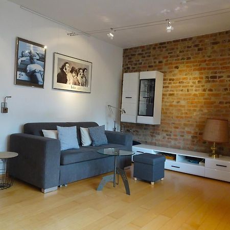 Landhausstil Trifft Moderne Muhlheim am Main ภายนอก รูปภาพ
